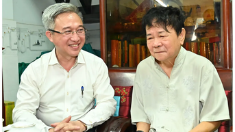 Phó Bí thư Thành ủy TPHCM Đặng Minh Thông thăm người có công với cách mạng