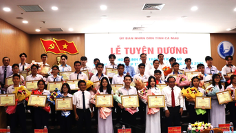 Tỉnh Cà Mau tuyên dương 32 học sinh đạt thành tích cao Kỳ thi tốt nghiệp THPT