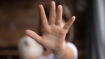 Dạy trẻ kỹ năng gì để phòng rủi ro xâm hại?