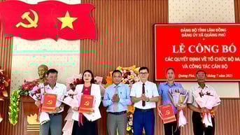 Xã Quảng Phú công bố quyết định về công tác tổ chức - cán bộ