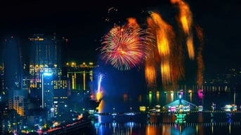 Nhiếp ảnh gia tiết lộ “bí kíp” săn khoảnh khắc pháo hoa đẹp nhất mùa DIFF 2025
