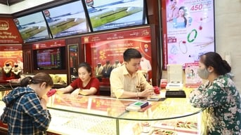 Giá vàng chiều nay 2/7/2025: Giá vàng trong nước và thế giới giữ ở mức cao nhất trong nhiều tuần qua