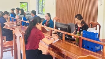 Thủ tục hành chính thuận tiện, chuyên nghiệp: Người dân từ "bất ngờ" đến hài lòng!