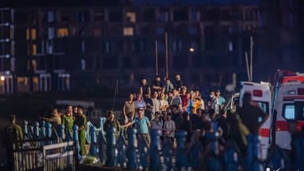 Đêm tang thương ở Quảng Ninh: Người thân quặn lòng nhìn từng thi thể được đưa về bờ