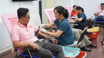 Hiến máu nhân đạo nối nhịp cầu sẻ chia giữa Việt Nam và Thái Lan