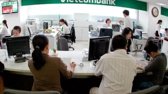 Lãi suất tiền gửi ngân hàng Vietcombank tháng 7/2025: Lãi suất cao cho kỳ hạn dài, khách hàng cá nhân hưởng lợi