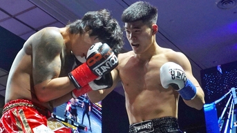 Võ sĩ Việt đấm knock-out đối thủ Hàn Quốc sau 1 phút