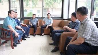 Cục Du lịch Quốc gia Việt Nam thăm hỏi các gia đình bị nạn vụ lật tàu du lịch ở Hạ Long