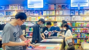 Văn học trẻ Hà Nội: