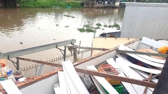 An Giang: Mưa, giông gây sập và tốc mái 99 căn nhà