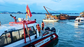 Lật tàu chở 49 người ở Hạ Long: Chuyến du lịch hè trở thành thảm kịch