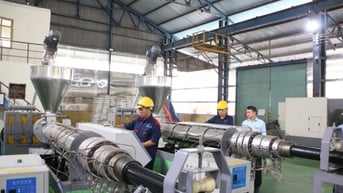 Cơ khí Hòn Gai tiên phong sản xuất con lăn nhựa cao phân tử