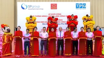 Tập đoàn Hoa Sen hợp tác với SP Group trong dự án năng lượng sạch giúp tránh phát thải hơn 14.000 tấn CO₂ mỗi năm