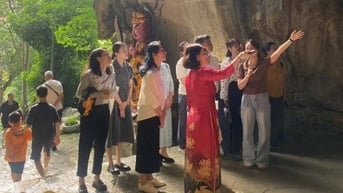 Lạng Sơn: Du lịch bằng giấy thông hành hút khách