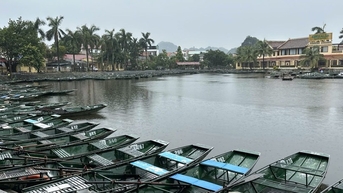 Ninh Bình tạm dừng đón khách du lịch bằng phương tiện thuỷ từ 13h ngày 21.7