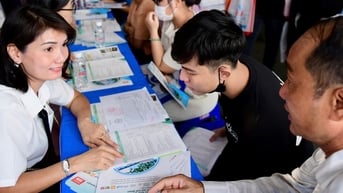 Điểm sàn Trường đại học Công nghiệp TP.HCM giảm nhẹ, quy đổi điểm theo 2 hàm