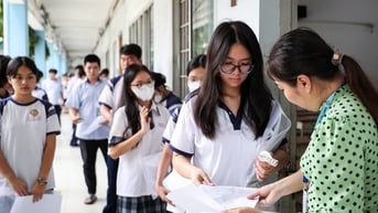 Bộ GD-ĐT công bố bảng bách phân vị, điểm chuẩn ĐH được tính như thế nào?