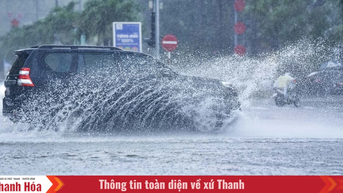 Mưa lớn do bão số 3, nhiều tuyến phố trung tâm Thanh Hóa bị ngập nặng