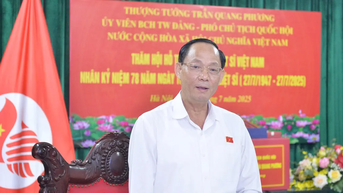 Phó Chủ tịch Quốc hội Trần Quang Phương thăm Hội Hỗ trợ gia đình liệt sĩ Việt Nam