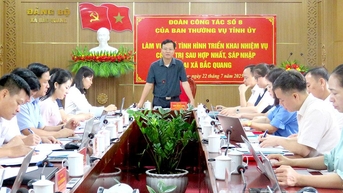 Đoàn công tác của Ban Thường vụ Tỉnh ủy nắm tình hình hoạt động của các xã sau sáp nhập