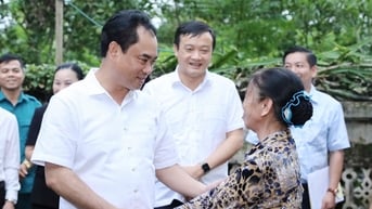 Lãnh đạo tỉnh Thái Nguyên thăm hỏi, tri ân người có công