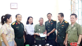 Thăm, tặng quà thương binh nhân Ngày Thương binh, Liệt sĩ