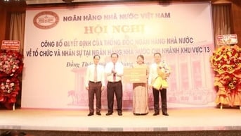 Ngân hàng Nhà nước Việt Nam trao tặng 4 tỉ đồng thực hiện chương trình xóa nhà tạm, nhà dột nát trên địa bàn tỉnh Tây Ninh
