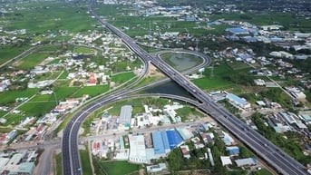 Bứt phá giao thông, mở rộng không gian phát triển