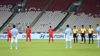 Giải U23 Đông Nam Á dành một phút tưởng niệm các nạn nhân bị lật tàu ở Quảng Ninh