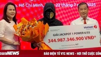Người ẵm giải độc đắc lớn nhất từ trước đến nay: Vợ tôi sốc, không tin nổi