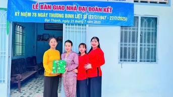 Bàn giao 2 căn nhà Đại đoàn kết