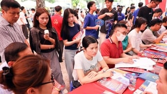 Điểm sàn khối ngành sức khỏe, sư phạm: Không ảnh hưởng các trường tốp đầu