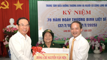 Bí thư Thành ủy TPHCM Nguyễn Văn Nên thăm hỏi thương, bệnh binh