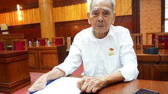 កោះបៃតងតែងបន្ទរតាមចម្រៀងវីរជន