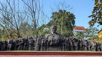 DI TÍCH LỊCH SỬ VĂN HÓA NHÀ MẸ VIỆT NAM ANH HÙNG NGUYỄN THỊ THỨ – NƠI LƯU DẤU TÌNH YÊU NƯỚC VÀ SỰ HY SINH