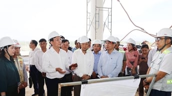 Chủ tịch UBND tỉnh Lâm Đồng Hồ Văn Mười kiểm tra các dự án trọng điểm