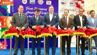 Trải nghiệm hành trình mua sắm thú vị kết hợp khám phá ẩm thực đặc sắc của Hoa Kỳ tại Việt Nam