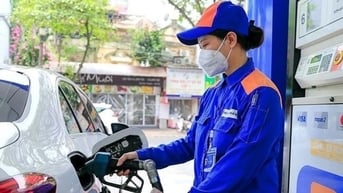 Dự báo giá xăng giảm nhẹ, giá dầu tăng trong chiều 24-7