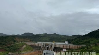 Xả điều tiết hồ chứa nước Bản Lải