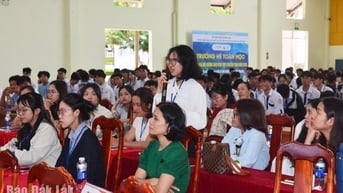 Trường hè Toán học năm 2025