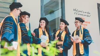 Nghiên cứu sinh toàn thời gian UEH: Không lo học phí và được trả lương