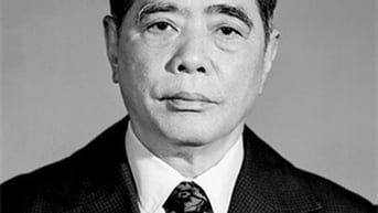 ĐỒNG CHÍ NGUYỄN VĂN LINH – NGƯỜI TỔNG BÍ THƯ TRONG THỜI KỲ ĐỔI MỚI