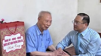 Phường Đống Đa: Dâng hương tưởng niệm các anh hùng, liệt sĩ
