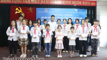 Quan tâm, chăm lo trẻ em có hoàn cảnh đặc biệt