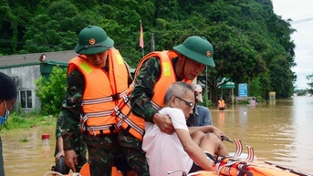 Quân khu 4 huy động 3.000 cán bộ, chiến sĩ ứng phó lũ lụt...