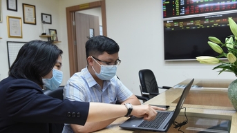 Thu thuế ngay với cổ tức bằng chứng khoán làm suy giảm động lực đầu tư