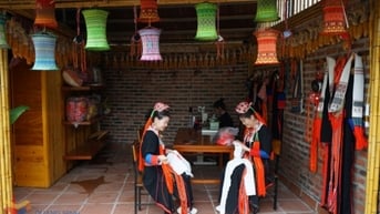 Phát triển các nghề, sản phẩm truyền thống