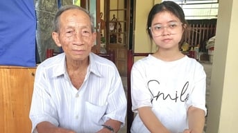 Nữ sinh mồ côi đạt điểm cao khối C00, ước mơ trở thành cô giáo dạy văn