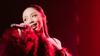 Tóc Tiên trình diễn gợi cảm tại đêm thi quan trọng của "Tân binh toàn năng"