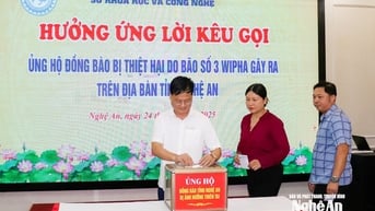 Sở Khoa học và Công nghệ Nghệ An hỗ trợ, chia sẻ với người dân bị ảnh hưởng bởi hoàn lưu bão số 3